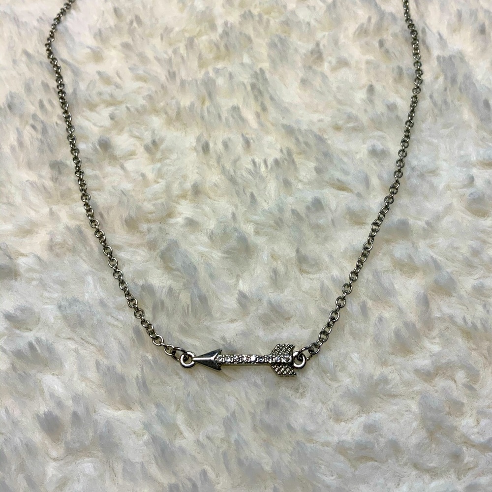 🔥 Silver Stainless Steel Arrow Charm Necklace 💎